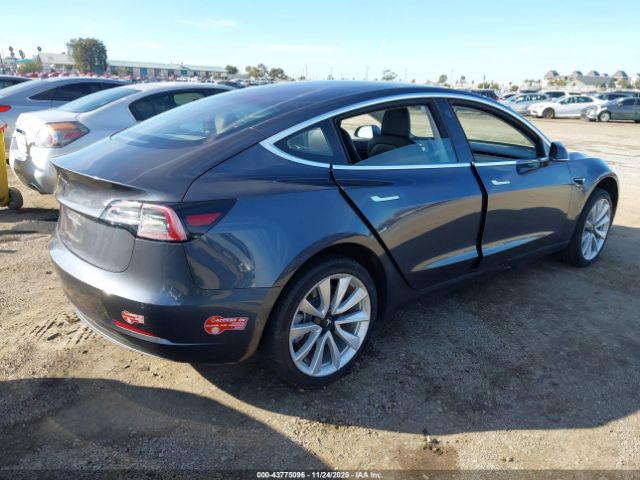 2018 TESLA MODEL 3 5YJ3E1EA3JF036743 Photo 3