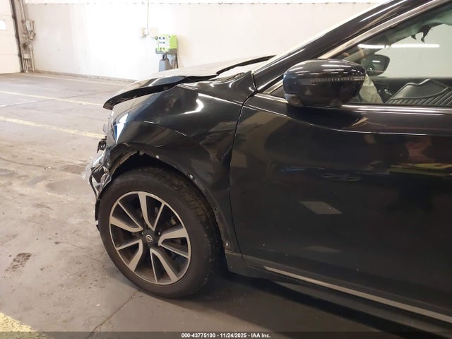 5N1AT2MV1KC824180 Nissan Rogue Sl