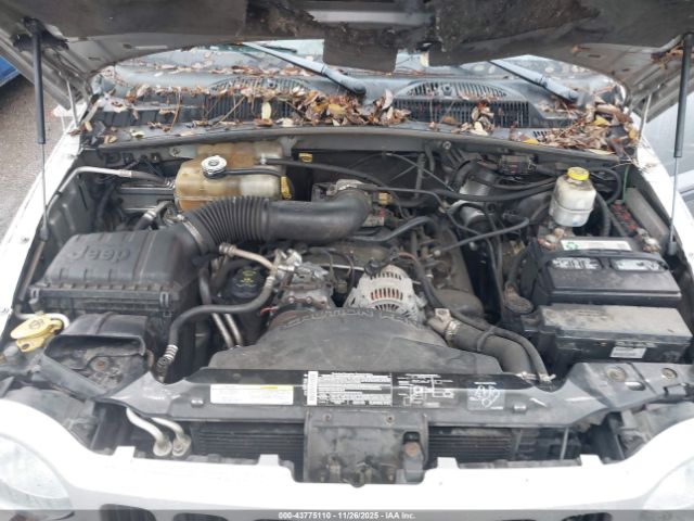 2005 JEEP LIBERTY 1J4GL48K05W623751 Photo 9