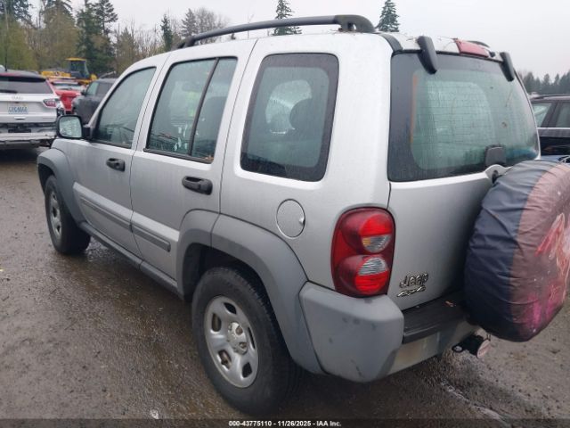 2005 JEEP LIBERTY 1J4GL48K05W623751 Photo 2