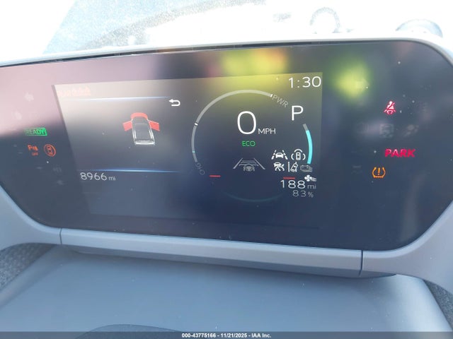 Subaru Solterra Limited 2024 JTMABABA8RA060674 Image 17