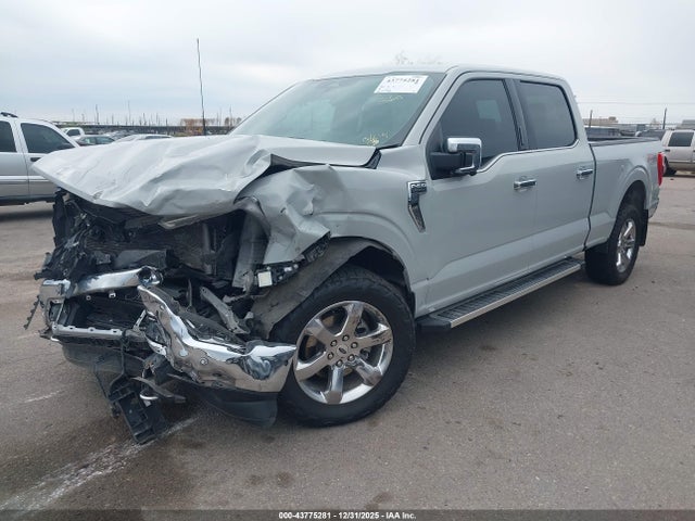 Ford F-150 Lariat 2023 1FTFW1E86PKG21934 Image 2