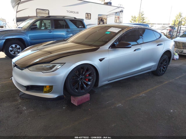 2017 TESLA MODEL S 5YJSA1E1XHF231188 Photo 1