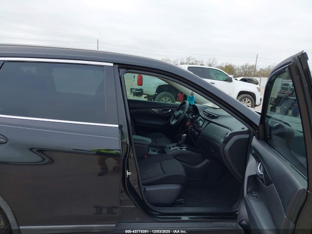 Nissan ROGUE S 2017 KNMAT2MT1HP598890 Image 5