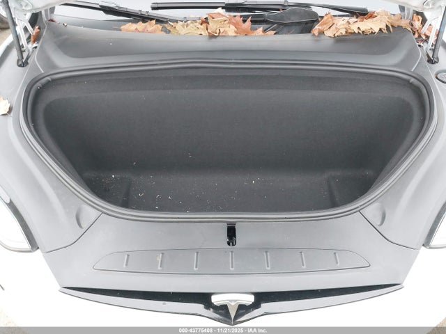 2022 TESLA MODEL X 7SAXCBE62NF336596 Photo 9