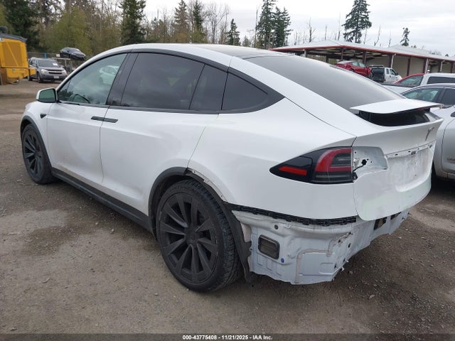 2022 TESLA MODEL X 7SAXCBE62NF336596 Photo 2