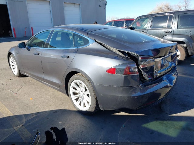 2018 TESLA MODEL S 5YJSA1E26JF261819 Photo 2