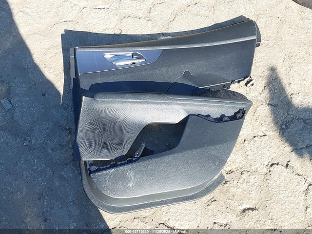 3KPF24AD1NE458870 KIA Forte Lxs
