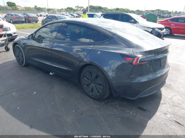 2025 TESLA MODEL 3 5YJ3E1EA0SF996684 Photo 2