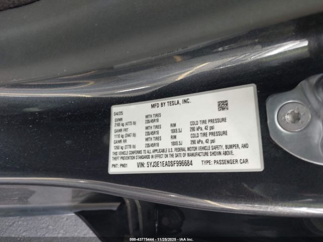 2025 TESLA MODEL 3 5YJ3E1EA0SF996684 Photo 8