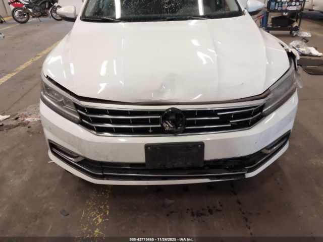 2017 VOLKSWAGEN PASSAT 1VWGT7A37HC048772 Photo 5