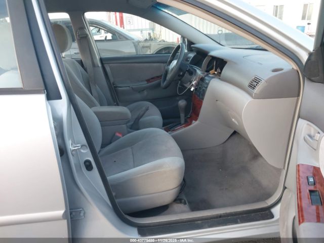 2008 TOYOTA COROLLA 1NXBR32E28Z951681 Photo 4