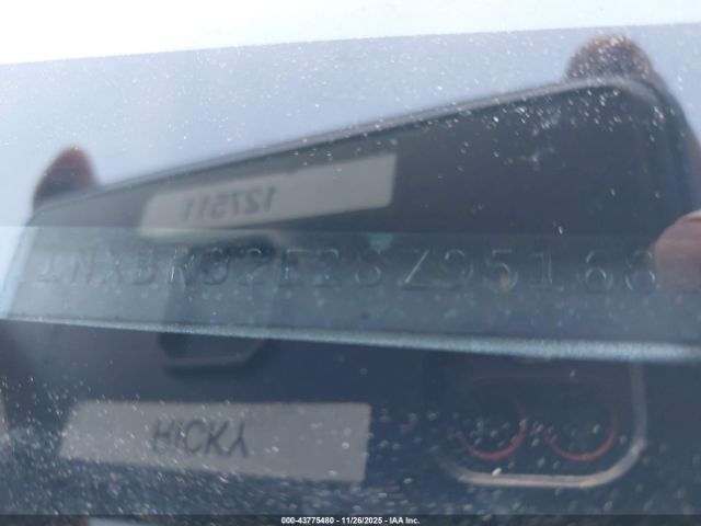 2008 TOYOTA COROLLA 1NXBR32E28Z951681 Photo 8