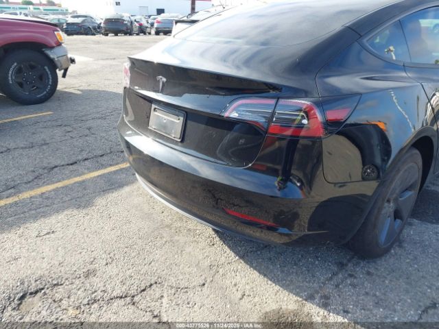 2023 TESLA MODEL 3 5YJ3E1EA1PF696837 Photo 3
