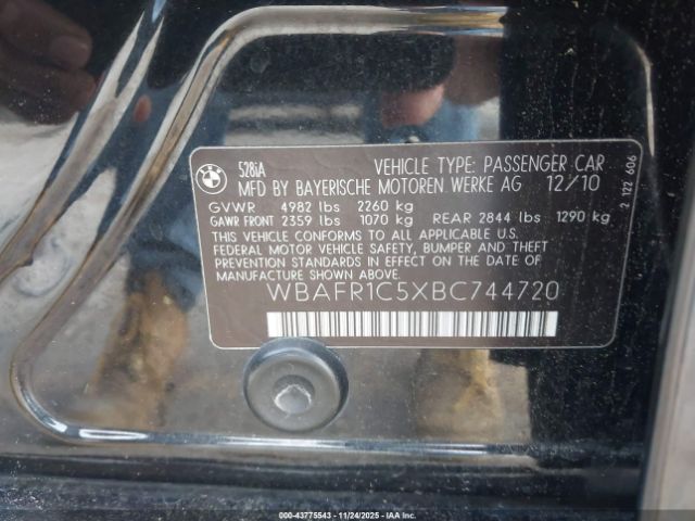 2011 BMW 528I WBAFR1C5XBC744720 Photo 8