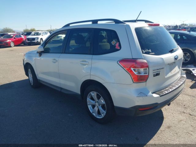 2015 SUBARU FORESTER JF2SJAGC8FH507297 Photo 2