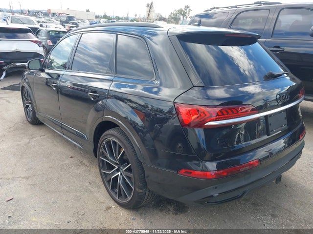 2021 AUDI Q7 WA1VXBF73MD041958 Photo 2