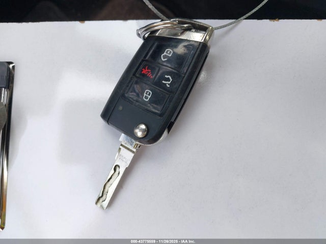 Продаж на аукціоні авто 2017 Volkswagen Golf Gti Autobahn 4-door/s 4-door/se 4-door/sport, vin: 3VW4T7AU2HM075565, номер лоту: 43775559