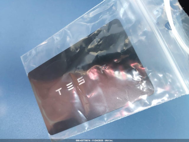 2023 TESLA MODEL Y 7SAYGDEE9PA087290 Photo 10