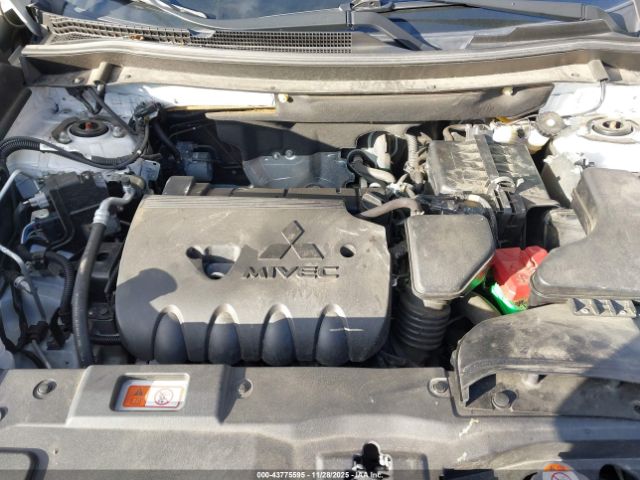 2019 MITSUBISHI OUTLANDER JA4AZ3A38KZ038556 Photo 9
