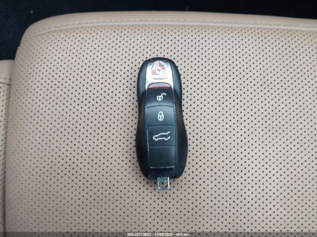 2017 PORSCHE MACAN WP1AB2A54HLB20087 Photo 10