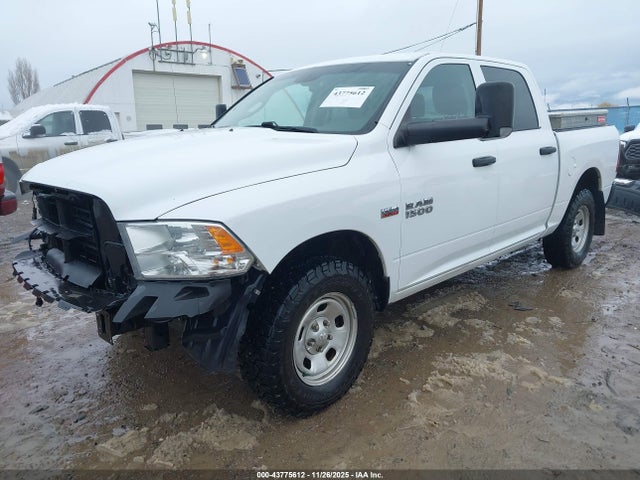 43775612 :رقم المزاد ، 1C6RR7KT0JS163550 vin ، 2018 Ram 1500 Tradesman  4x4 5'7 Box مزاد بيع