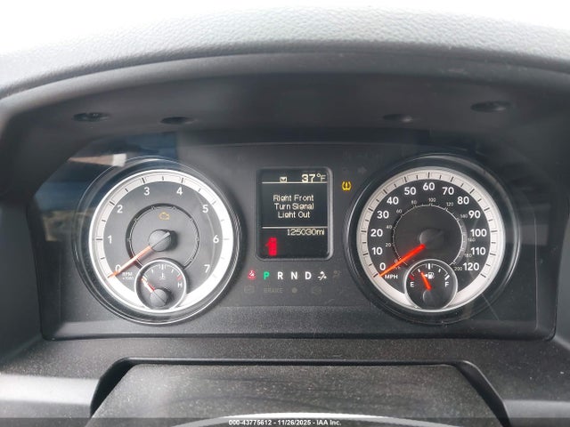 43775612 :رقم المزاد ، 1C6RR7KT0JS163550 vin ، 2018 Ram 1500 Tradesman  4x4 5'7 Box مزاد بيع