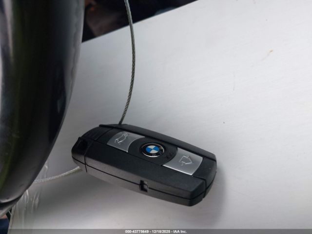 2011 BMW M3 WBSDX9C52BE585199 Photo 10