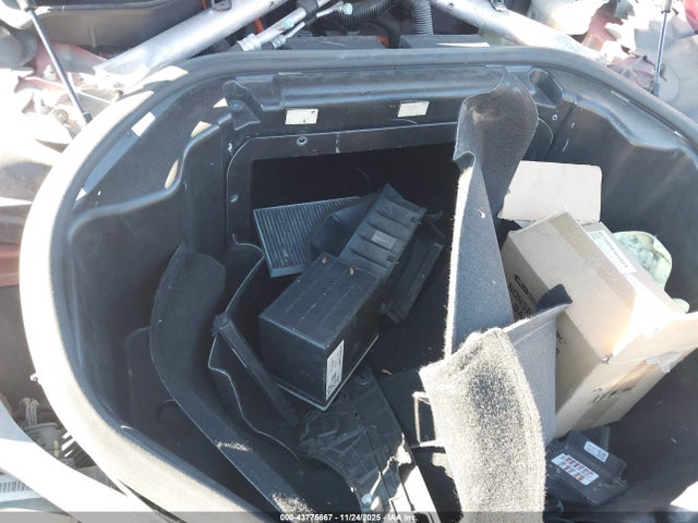 43775667 :رقم المزاد ، 5YJSA1H18FFP69395 vin ، 2015 Tesla Model S 60/70/85 مزاد بيع