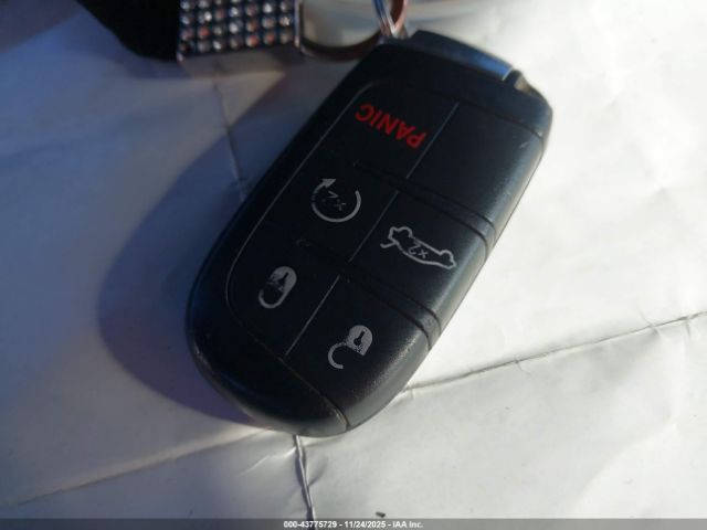 2015 CHRYSLER 300C 2C3CCAET1FH736225 Photo 10