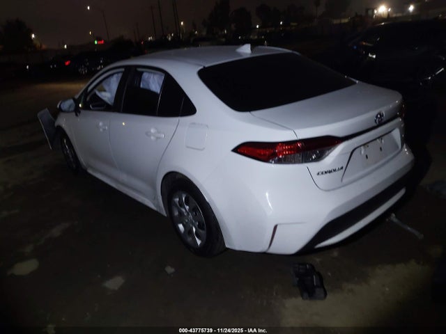 Toyota COROLLA LE 2020 5YFEPRAE8LP045438 Image 3