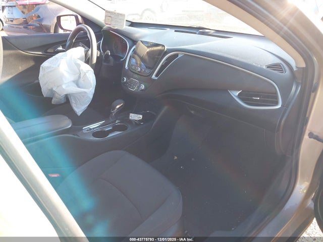 1G1ZD5ST1PF123175 Chevrolet Malibu Fwd 1lt