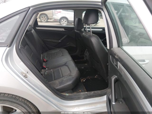 2019 VOLKSWAGEN PASSAT 1VWLA7A30KC003930 Photo 7