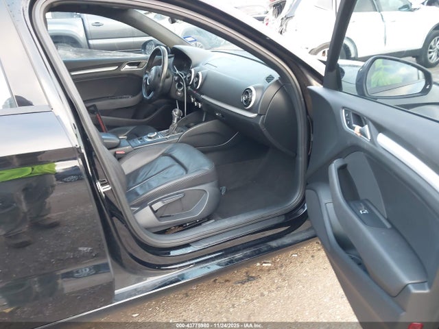 2016 AUDI A3 WAUA7GFF2G1043390 Photo 4