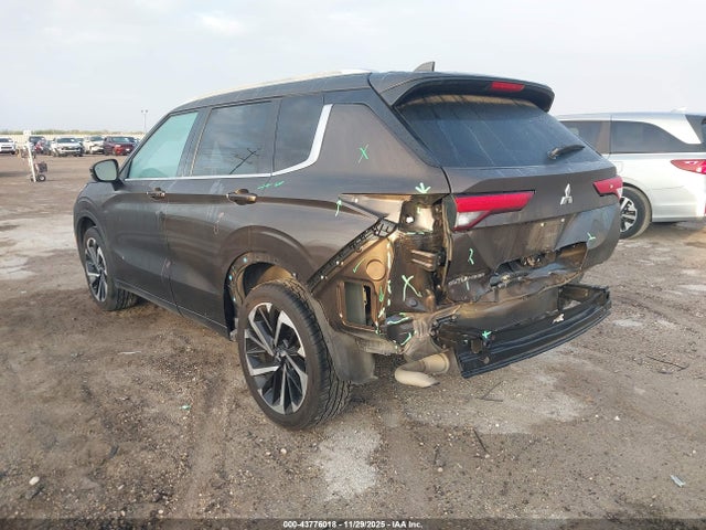 2022 MITSUBISHI OUTLANDER JA4J3VA84NZ090943 Photo 2