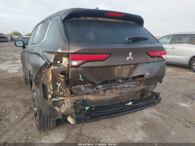 2022 MITSUBISHI OUTLANDER JA4J3VA84NZ090943 Photo 5