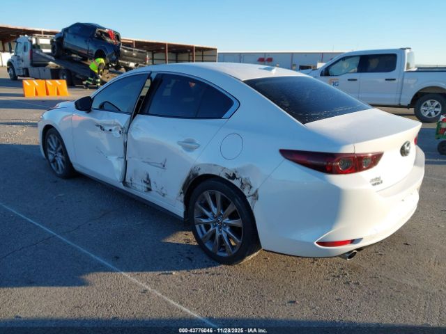 2019 MAZDA MAZDA3 3MZBPADL4KM107242 Photo 2