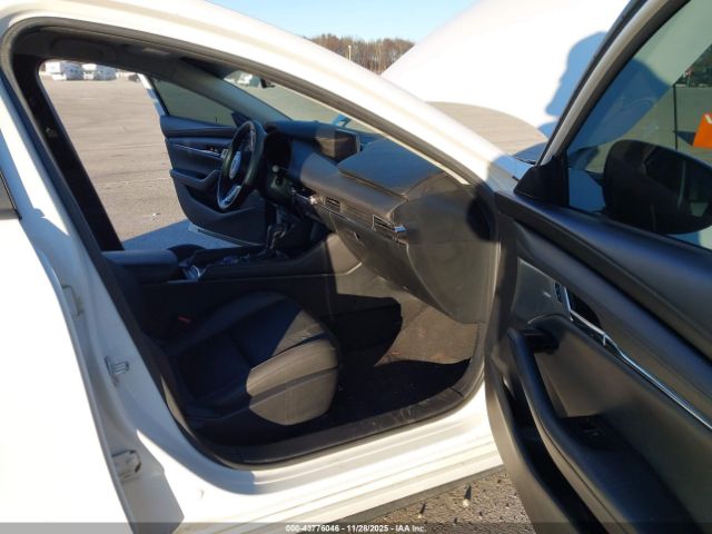 2019 MAZDA MAZDA3 3MZBPADL4KM107242 Photo 4