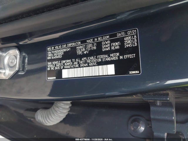 2022 VOLVO XC40 YV4162UM2N2661341 Photo 8