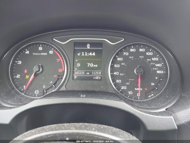 2015 AUDI A3 WAUBFGFFXF1021160 Photo 6