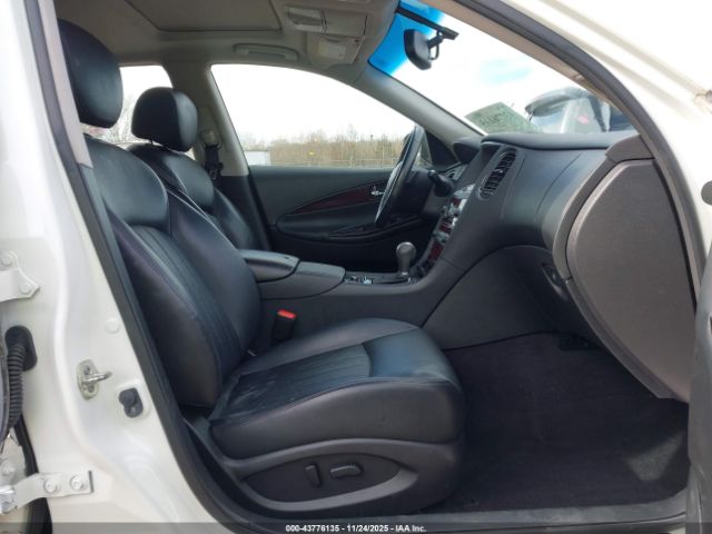 2017 INFINITI QX50 JN1BJ0RR8HM401939 Photo 4