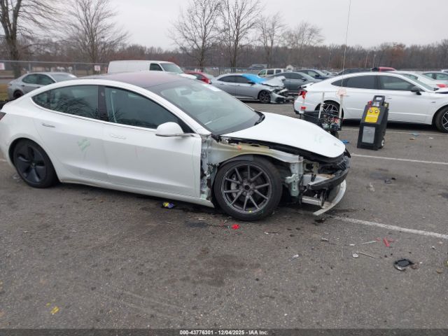 2018 TESLA MODEL 3 5YJ3E1EAXJF153056