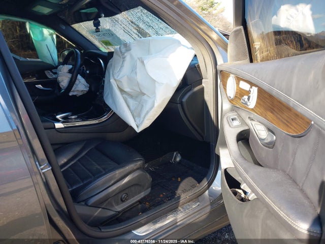 2019 MERCEDES-BENZ AMG GLC 43 WDC0G6EB8KF543888 Photo 4