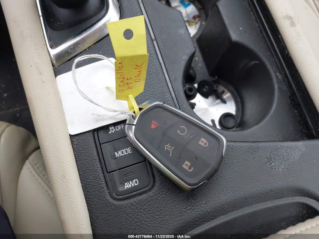 2018 CADILLAC XT5 1GYKNDRS1JZ170154 Photo 10