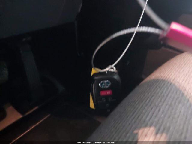 2024 TOYOTA SIENNA 5TDKRKEC0RS200383 Photo 10