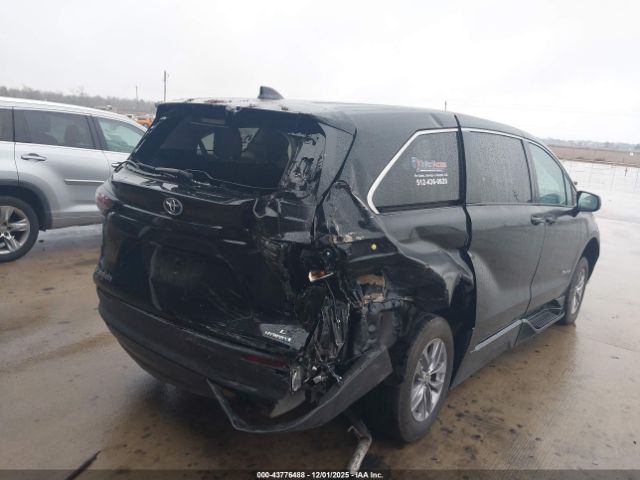 2024 TOYOTA SIENNA 5TDKRKEC0RS200383 Photo 5