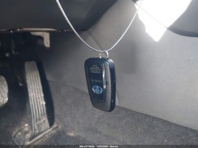 2022 TOYOTA RAV4 HYBRID JTM16RFV5ND521452 Photo 10