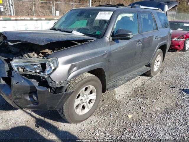 2020 TOYOTA 4RUNNER JTEBU5JRXL5786576 Photo 1