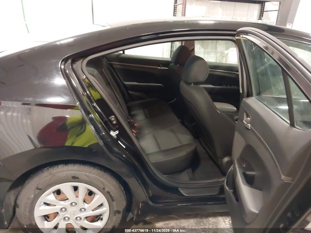 KMHD74LF5JU619722 Hyundai ELANTRA SE
