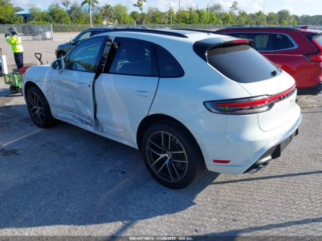 2025 PORSCHE MACAN WP1AA2A52SLB01936 Photo 2